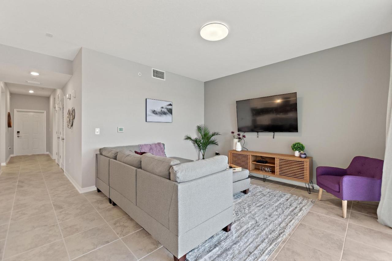 Sweet Sleeps 6 Storey By Shine Apts Kissimmee